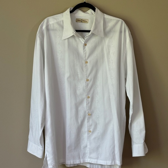 Tommy Bahama Other - Tommy Bahama Embroidered 100% Cotton Textured White Long Sleeve Shirt Men's XL